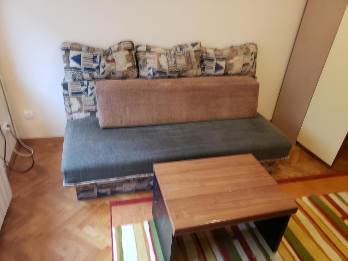Private Cozy Room 1 With Shared Kitchen In Appartment, Downtown Belgrade Exterior photo